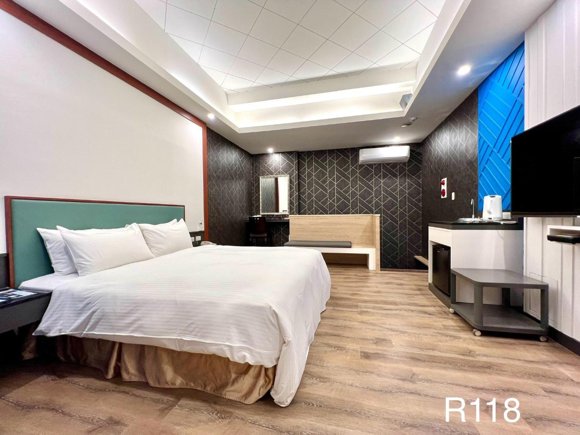 Cigar Motel Tajnan Kültér fotó